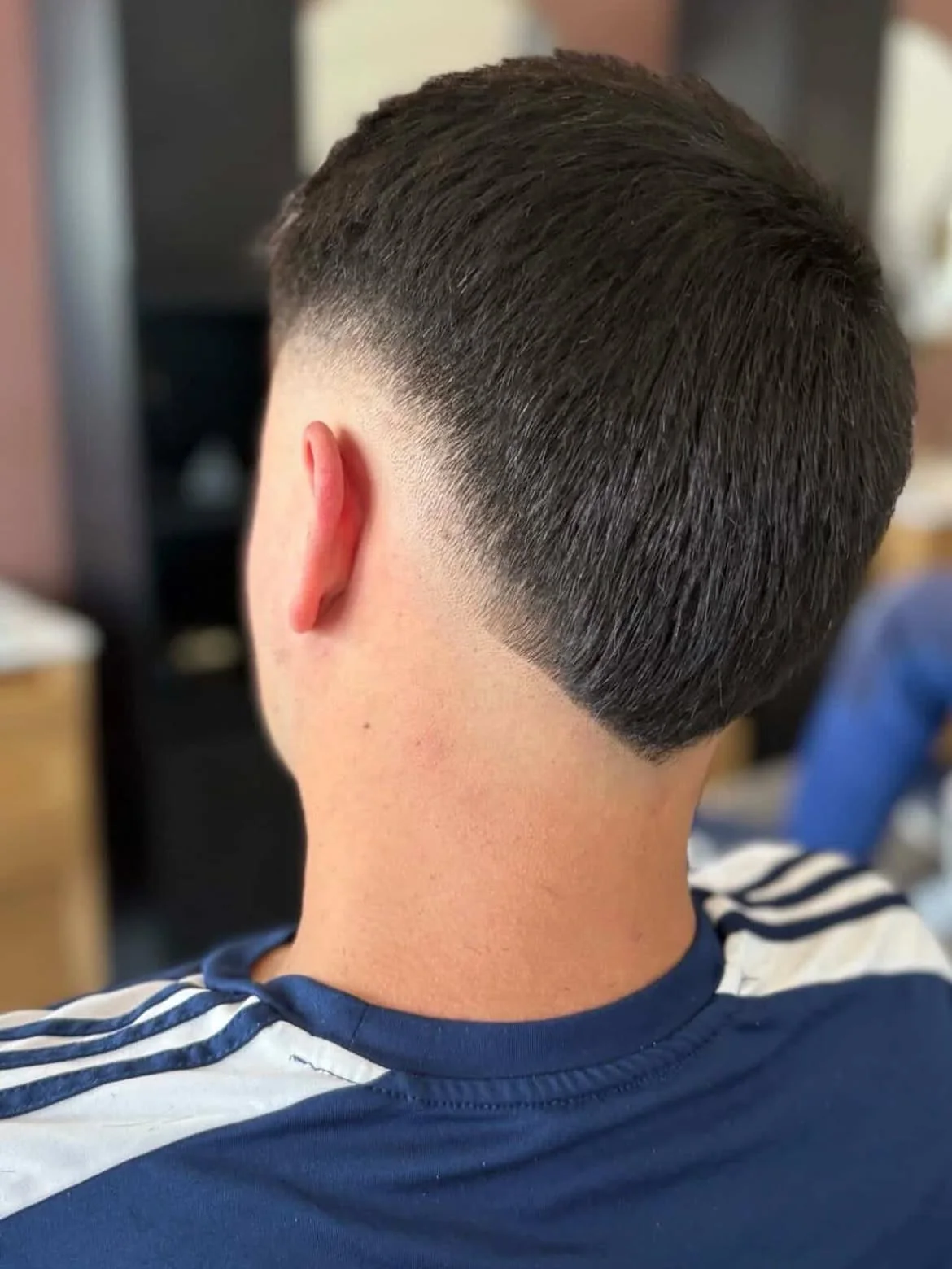 Dégradé homme réalisé par le barbier de LM Coiffure à Audenge